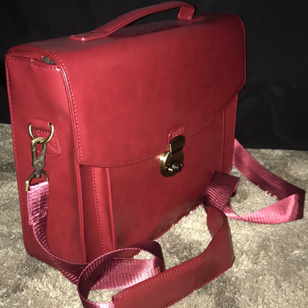 RED/BURGUNDY pleather shoulder book bag
